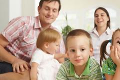 ΑΣΠΕ: Η Κυβέρνηση είναι αποφασισμένη να επιφέρει τη χαριστική βολή στις πολύτεκνες οικογένειες