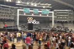 Μεγάλη η προσέλευση του κόσμου στο ΟΑΚΑ για τη συναυλία της χρονιάς