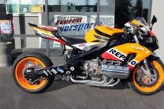 Μία Gold Wing μετατρέπεται σε CBR 1.800 κυβικών