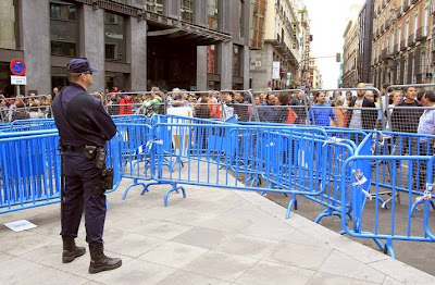 Μανιφέστο 25S : Καταλαμβάνουμε το Κοινοβούλιο - Οι Ισπανοί επαναστατούν [photos+live] - Φωτογραφία 11