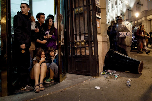 ΑΠΙΣΤΕΥΤΕΣ ΦΩΤΟΓΡΑΦΙΕΣ ΚΑΙ ΒΙΝΤΕΟ ΑΠΟ ΤΑ ΕΠΕΙΣΟΔΙΑ ΣΤΗΝ ΙΣΠΑΝΙΑ. - Φωτογραφία 1