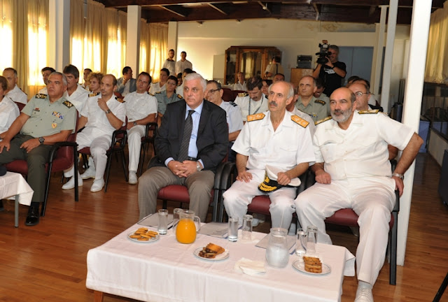 Επίσκεψη Υφυπουργού Εθνικής Άμυνας κ. Παναγιώτη Καράμπελα στο Ναυτικό Νοσοκομείο Αθηνών - Φωτογραφία 2