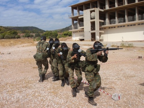 Φωτό από τη Στρατιωτική Εκπαίδευση των Ευελπίδων - Φωτογραφία 4