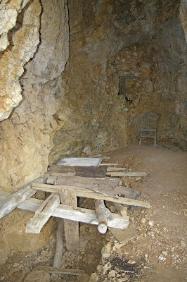 1935 - Το σπήλαιο του Οσίου Κοσμά του Ζωγραφίτη - Φωτογραφία 5