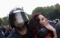 Η Ισπανία συνεχίζει τις διαδηλώσεις και η Ελλάδα...ξύνεται! - Φωτογραφία 4