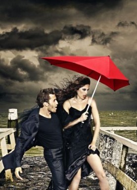 ΦΩΤΟ: Νέα πρωτοποριακή ομπρέλα που νικάει… τον άνεμο! - Φωτογραφία 3