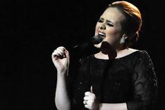 Ολοκληρωτική επιστροφή για την Adele!