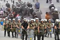 Ξύλο και χημικά στο προαύλιο του Υπουργείου Εθνικής Άμυνας!