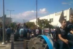 Τη σημαία της Ε.Ε. καίνε οι αγρότες