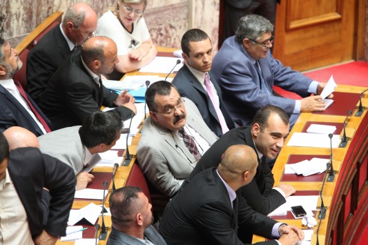 Άρση ασυλίας ζητά Επιτροπή της Βουλής για Κασιδιάρη, Γερμενή και Ηλιόπουλο - Φωτογραφία 1