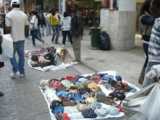 Επιχείρηση αντιμετώπισης του παραεμπορίου στο Περιστέρι - Φωτογραφία 1