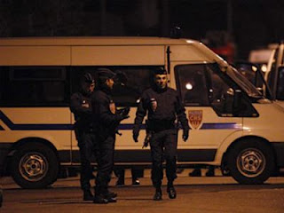 Στη δικαιοσύνη δώδεκα Γάλλοι αστυνομικοί ως ύποπτοι για οικονομικές συναλλαγές με εμπόρους ναρκωτικών - Φωτογραφία 1