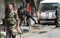Συρία: Ο στρατός απέτρεψε διείσδυση ενόπλων από την Τουρκία Διαδηλωτές ζητούν να εξοπλιστούν οι αντάρτες.