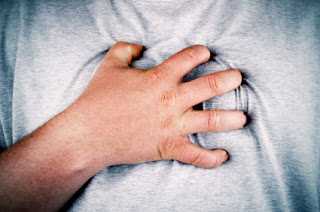 7 σημάδια που δείχνουν πως η καρδιά σας ετοιμάζεται να σας προδώσει... - Φωτογραφία 1