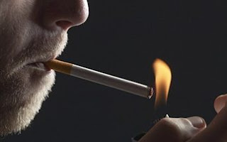 Οι Ολλανδοί κόβουν το κάπνισμα - Φωτογραφία 1