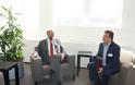 Σε θετικό κλίμα συναντήθηκαν στις Βρυξέλλες ο Περιφερειάρχης Κρήτης Σταύρος Αρναουτάκης με τον Πρόεδρο του Ευρωπαϊκού Κοινοβουλίου Martin Schulz