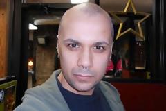 Σας φαίνεται φυσιολογικός αυτός ο άνθρωπος; Θα τρομάξετε μόλις δείτε τη συνέχεια...