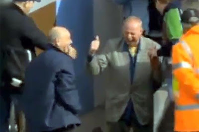 Τον... ξάπλωσε τον παππού η μπάλα! [Video] - Φωτογραφία 3