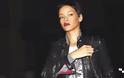 Οι υπέροχοι κοιλιακοί της Rihanna
