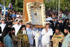 Υποδοχή με τιμές αρχηγού κράτους το ''Αξιον Εστί'' στη Θεσσαλονίκη