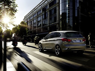 H BMW στο Σαλόνι Αυτοκινήτου του Παρισιού 2012 - Φωτογραφία 1