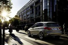 H BMW στο Σαλόνι Αυτοκινήτου του Παρισιού 2012