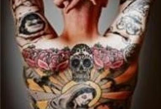 Ο άνθρωπος με το τατουάζ στην πλάτη - ένα έργο τέχνης του Βιμ Ντελβουά! - Φωτογραφία 1