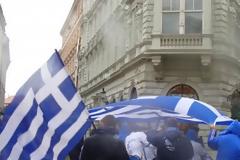 «Βάφτηκε» μπλε η Μπρατισλάβα!
