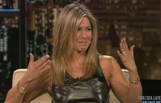 J.Aniston: Τα δάκρυά της για τον αρραβώνα - Φωτογραφία 1