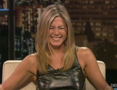 J.Aniston: Τα δάκρυά της για τον αρραβώνα - Φωτογραφία 2