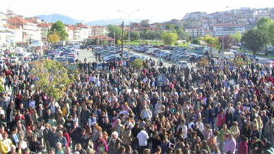 Μεγάλη η συμμετοχή χιλιάδες πολίτες του ν. Καστοριάς στην μεγάλη διαμαρτυρία για την τιμή του πετρελαίου θέρμανσης - Φωτογραφία 2