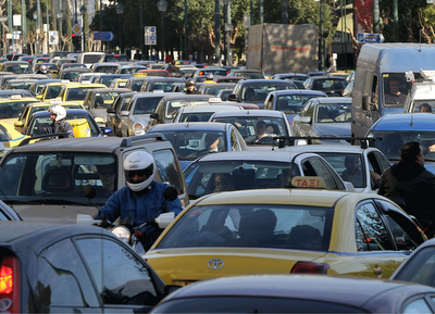 Κυκλοφοριακό «μπλακ άουτ» στο κέντρο της Αθήνας - Φωτογραφία 1