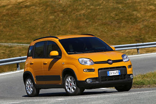 Το νέο Fiat Panda είναι διαθέσιμο σε 4 εκδόσεις: 4x4, Trekking, Natural Power και EasyPower - Φωτογραφία 12