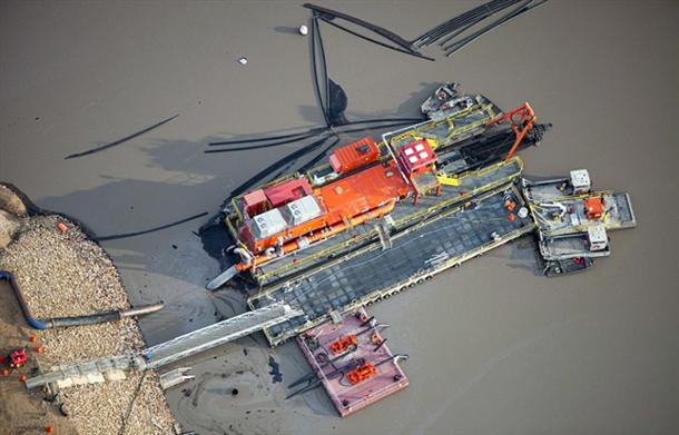 Τεράστια οικολογική καταστροφή στον Καναδά για να βγάλουν πετρέλαιο! (σοκαριστικές φωτογραφίες) - Φωτογραφία 7