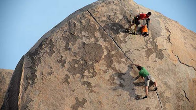 Έχετε αναρωτηθεί ποτέ πως φωτογραφίζουν τους ορειβάτες; Αν ναι δείτε πως! [φωτο] - Φωτογραφία 3