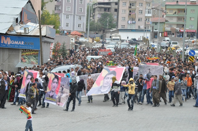 Guides de l'espérance...  Les Kurdes défunts, germes de liberté. Au Kurdistan, les morts sont plus dangereux que les rebelles du PKK en vie! - Φωτογραφία 3