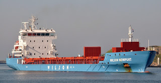 Προσάραξη φορτηγού πλοίου στον Άγιο Γεώργιο - Φωτογραφία 1