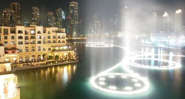 ΦΩΤΟ – Dubai Fountain: Το εντυπωσιακότερο συντριβάνι στον κόσμο - Φωτογραφία 11