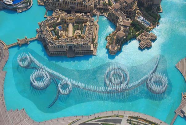 ΦΩΤΟ – Dubai Fountain: Το εντυπωσιακότερο συντριβάνι στον κόσμο - Φωτογραφία 13