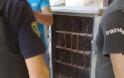 Έσπασαν τα καφάο του ΟΤΕ αφήνοντας χίλιους πελάτες χωρίς τηλέφωνο για να ληστέψουν χρυσοχοείο ανενόχλητοι - Φωτογραφία 2