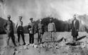 Σπάνια φωτογραφία συνδέει Γερμανούς αξιωματικούς με τη Γενοκτονία των Αρμενίων το 1915