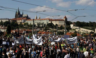 Σλοβενία: Μήνας κινητοποιήσεων κατά της λιτότητας - Φωτογραφία 1
