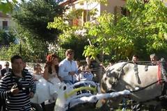 Έφιππος γάμος στα Τρίκαλα