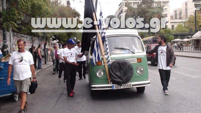 Οι επαγγελματοβιοτέχνες του Βόλου έφτασαν στο Σύνταγμα με τα πόδια [Video+Photo] - Φωτογραφία 7