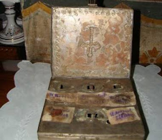 Βρέθηκε κρυμμένη λειψανοθήκη σε Ναό της Κωνστάντσα - Φωτογραφία 1