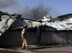 Ηράκλειο: Στις ''φλόγες'' αποθήκη σε πυκνοκατοικημένη περιοχή - Φωτογραφία 1