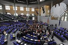 ΔΕΝ ΥΠΑΡΧΕΙ ΠΛΕΙΟΨΗΦΙΑ ΓΙΑ ΤΟ ΤΡΙΤΟ ΠΑΚΕΤΟ