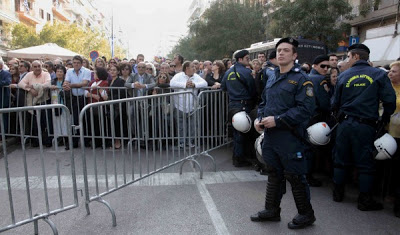 Αποδοκίμασαν Παπούλια και Σαμαρά στην Θεσσαλονίκη (ΦΩΤΟ) - Φωτογραφία 5