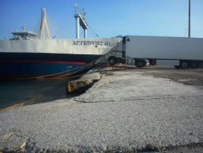 Πάτρα: Μάχη για να δέσουν στη δεξιά προβλήτα του Ρίου δίνουν οι πλοίαρχοι των τοπικών ferries - Δείτε φωτό - Φωτογραφία 3