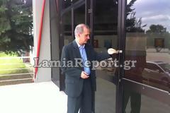 Ο Δήμαρχος έβαλε λουκέτο στην έκθεση ΑΞΙΟΝ ΕΣΤΙ Ο ΜΙΚΗΣ ΘΕΟΔΩΡΑΚΗΣ του Ευθ. Βαρλάμη!